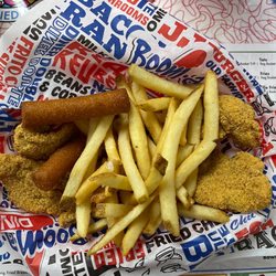 Boom-A-Rang Diner - Catfish, fries and hush puppies