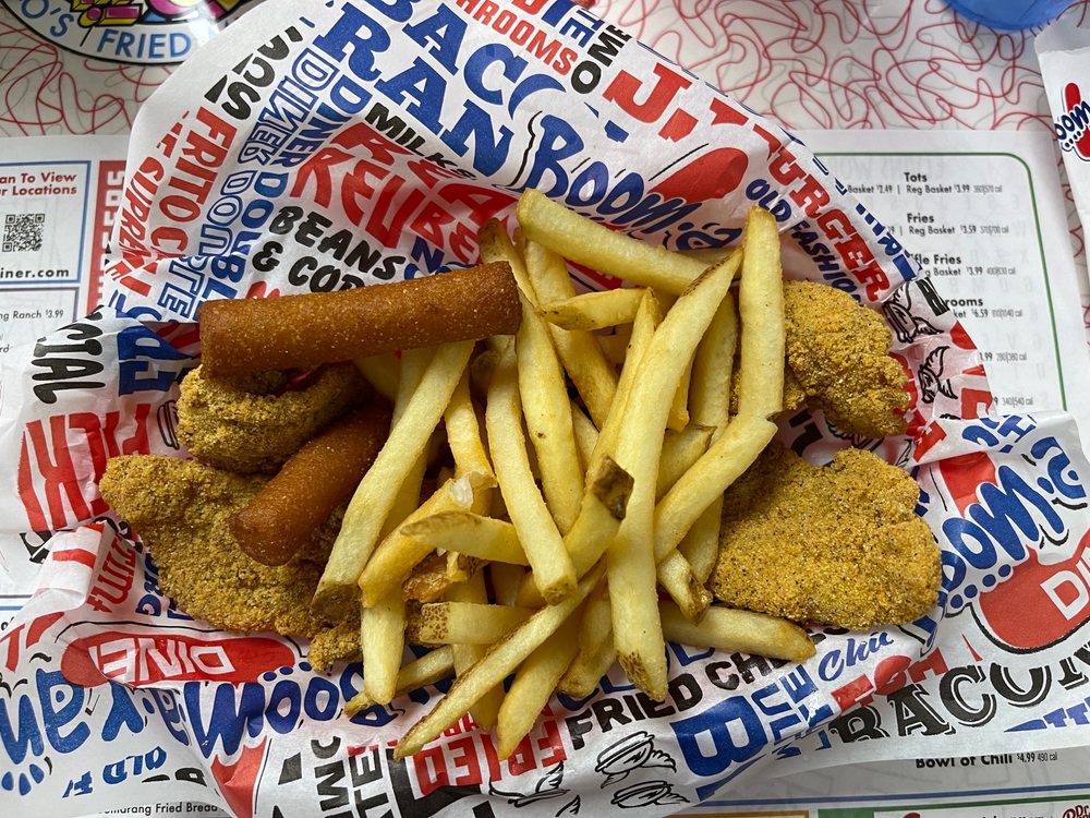 Food from Boom-A-Rang Diner