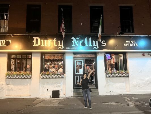 Durty Nelly's by null