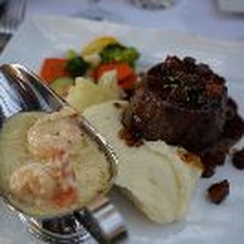 Murphy's Hotel Restaurant - Fillet mignon and shrimp scampi - American Near Me - Murphys, California