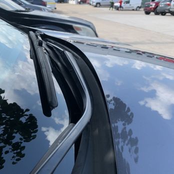 Safelite AutoGlass - Seal not fully attached. Will monitor for leakage - Auto Glass Services Near Me - Houston, Texas Safelite AutoGlass - Seal not fully attached. Will monitor for leakage - Auto Glass Services Near Me - Houston, Texas