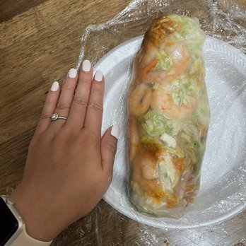 Fresh Cool Drinks - Jumbo Avocado Shrimp Spring Roll for only $6 ! - Thai Near Me - Madison, Wisconsin