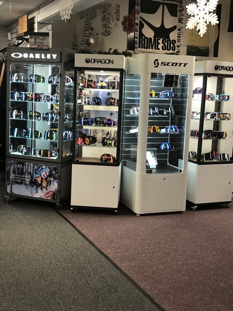 CROSSED SABERS SKI & BOARD Updated August 2024 12 Reviews 421 New