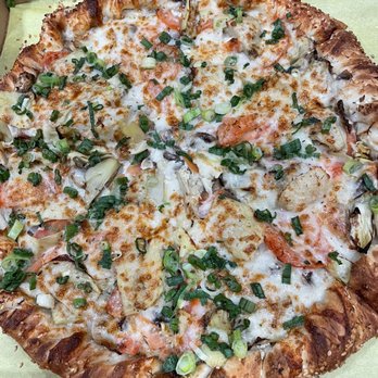 Richmond Pizza House - Garlic Veggie - medium - Pizza Near Me - Richmond, California Richmond Pizza House - Garlic Veggie - medium - Pizza Near Me - Richmond, California