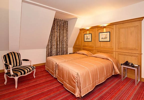 Hotel de Bourgtheroulde, Autograph Collection by null