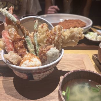 Tendon Kohaku - Eel signature set - Japanese Near Me - Bellevue, Washington Tendon Kohaku - Eel signature set - Japanese Near Me - Bellevue, Washington