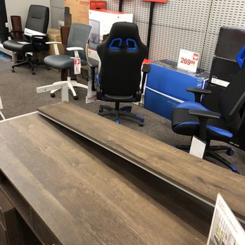 Staples - Desk is falling apart. - Printing Services Near Me - Manteca, California
