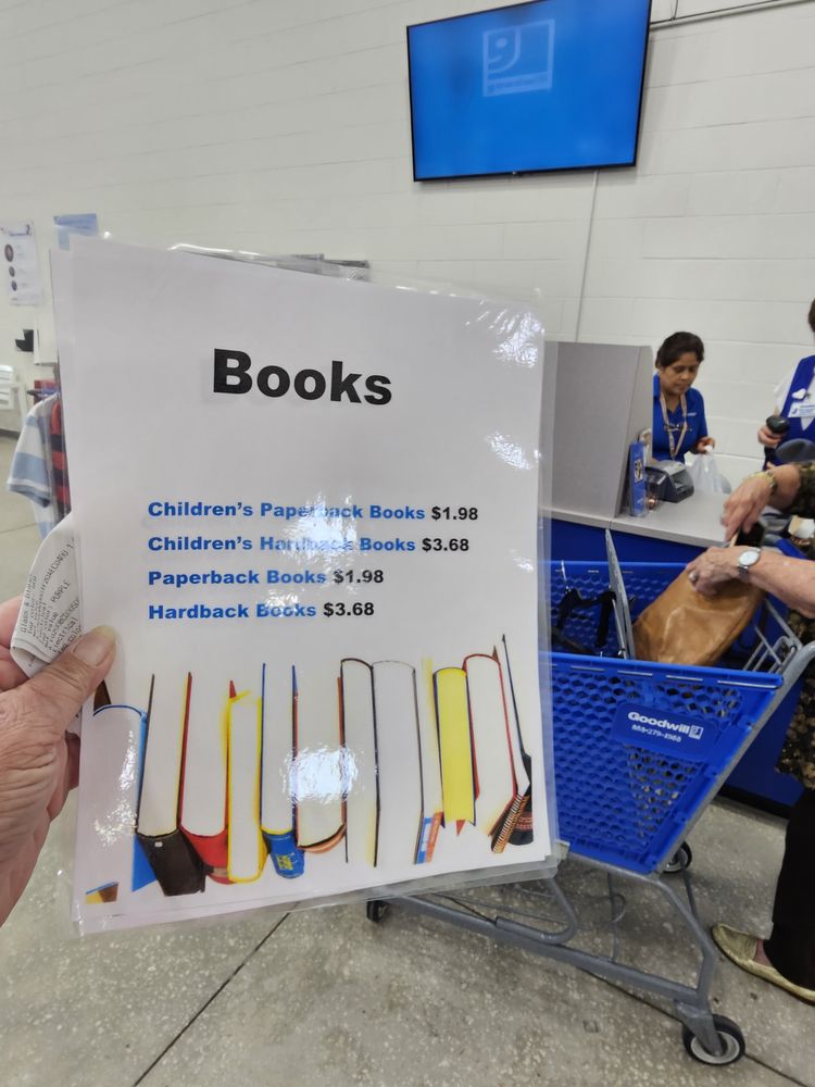 Goodwill Superstore Image