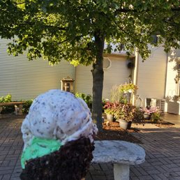 chocolate chip and pistachio