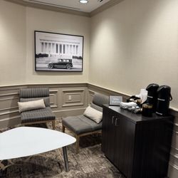 Residence Inn by Marriott Washington, DC Downtown - This corner is set up for "elite members" next to the front desk.  Pretty underwhelming.