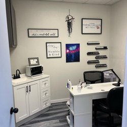 Lexi The Nail Lady - Lexi the Nail Lady's Suite
