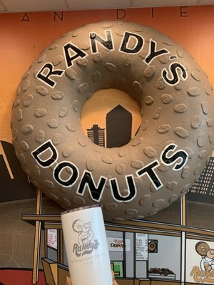 Randy's Donuts by null