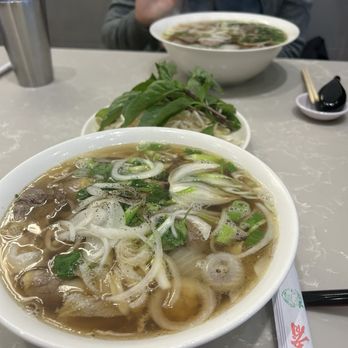 Banh Mi Saigon 8 - Vietnamese Near Me - Olympia, Washington