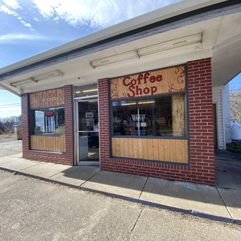 Highland Station Coffee - Outside - Coffee & Tea Near Me - Marshall, North Carolina