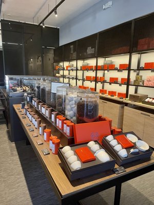 Yoshan Tea by null