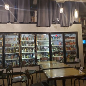 Daddy's Place - Craft beers! - Mediterranean Near Me - Easton, Pennsylvania