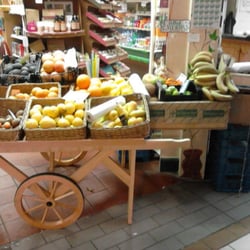 The Good Food Shop - Organic fruit display