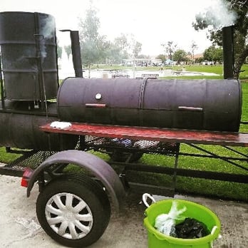 AP's BBQ - smoke coming out of a smoker - Street Vendors Near Me - Gardena, California