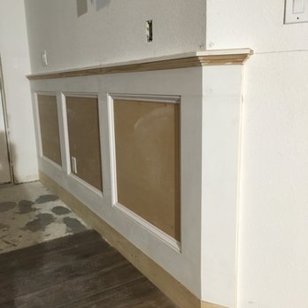 Jones Homes - Wainscot in a Dining Room - Handyman Near Me - Mount Dora, Florida Jones Homes - Wainscot in a Dining Room - Handyman Near Me - Mount Dora, Florida