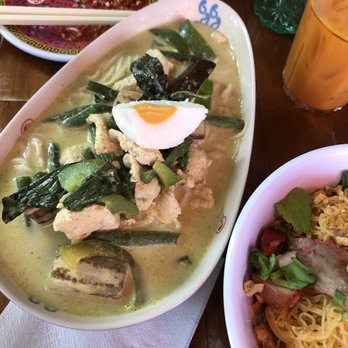 Noods n’ Chill - Gang Gai Khai Kem 8/10 - Thai Near Me - Brooklyn, New York