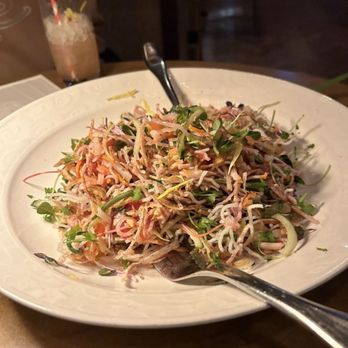 Lee - Singapore slaw - Asian Fusion Near Me - Toronto, Ontario