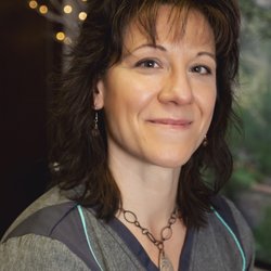 Michelle is the owner and massage therapist at 7 Oaks Bodywork and Massage