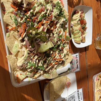 Yellow Bell Tacos - Nachos, kids 'dilla, and crispy dogs - Food Trucks Near Me - Austin, Texas