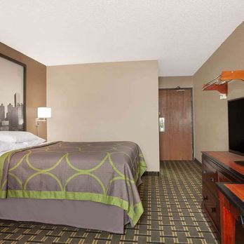 Super 8 by Wyndham Waycross GA - Guest room - Hotels Near Me - Waycross, Georgia Super 8 by Wyndham Waycross GA - Guest room - Hotels Near Me - Waycross, Georgia