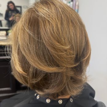 Loose Ends Hair Salon - Fine layered cut - Hair Salons Near Me - Hoover, Alabama Loose Ends Hair Salon - Fine layered cut - Hair Salons Near Me - Hoover, Alabama