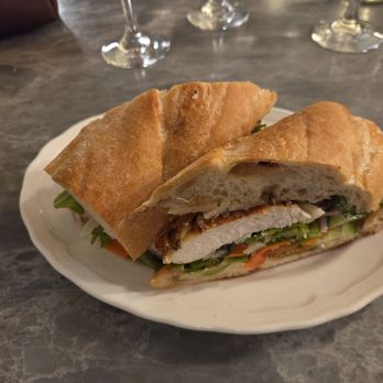 La Bonne Vache - Chicken Baguette - 7/10 - French Near Me - Washington, DC, District of Columbia La Bonne Vache - Chicken Baguette - 7/10 - French Near Me - Washington, DC, District of Columbia