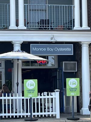 Monroe Bay Oysterette by null