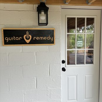 Guitar Remedy - Entrance to Guitar Remedy Nashville -- professional guitar repair and setup by appointment. - Musical Instrument Services Near Me - Nashville, Tennessee Guitar Remedy - Entrance to Guitar Remedy Nashville -- professional guitar repair and setup by appointment. - Musical Instrument Services Near Me - Nashville, Tennessee
