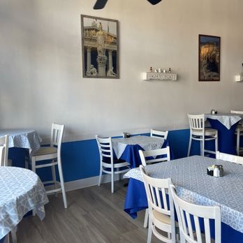 Acropolis Greek Restaurant - Greek Near Me - Biloxi, Mississippi