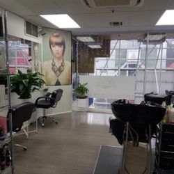 Linda's Hair Design - Beautiful salon!!!