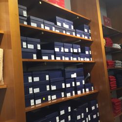 Brooks Brothers Factory Outlet