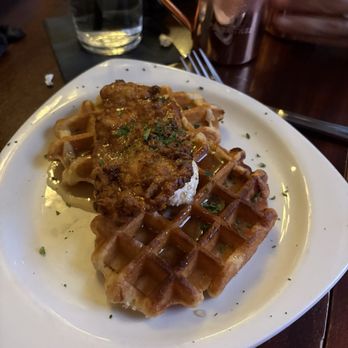 Nicholson's Fine Food & Whiskey - Chicken and waffles - Pubs Near Me - Cincinnati, Ohio