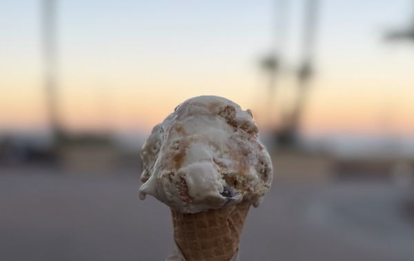 Lloyd's of Avalon by null