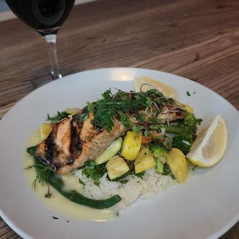 Hook & Anchor - Seafood Near Me - Costa Mesa, California