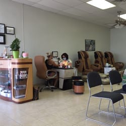 Nail Tech