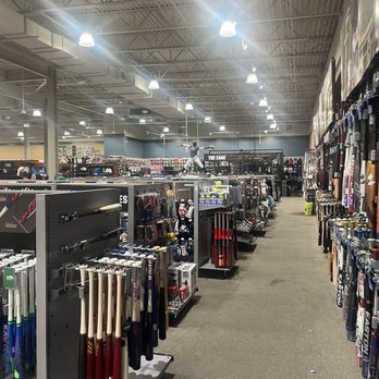DICK'S Sporting Goods - Outdoor Gear Near Me - Scottsdale, Arizona