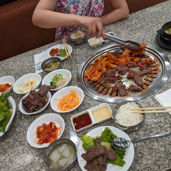 Pine Tree KBBQ - Squid, bulgogi, lots of banchan - Barbeque Near Me - Los Angeles, California Pine Tree KBBQ - Squid, bulgogi, lots of banchan - Barbeque Near Me - Los Angeles, California