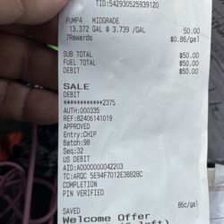 Speedway - This photo shows 7-Eleven rewards of $.86 but only $.26 was applied. Multiple people were coming in claiming the same thing. The