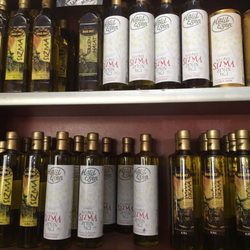 Halil Esen Naturel Zeytinyağları - Şişe şişe zeytinyağları...