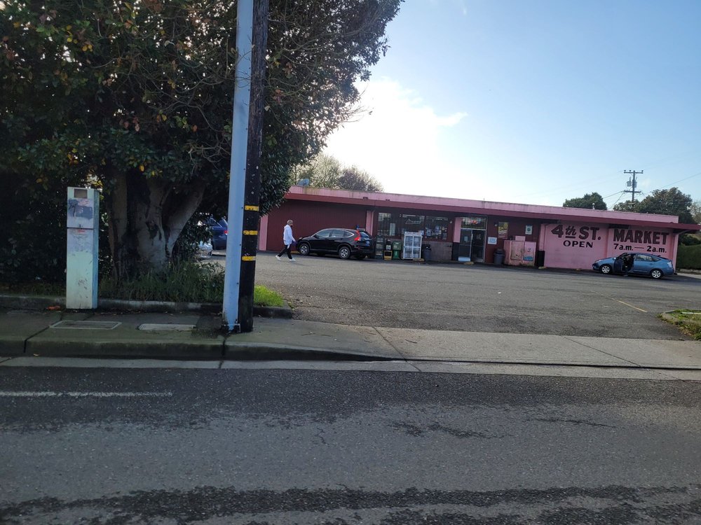 FOURTH STREET MARKET LIQUORS & DELI Updated August 2024 781 Samoa