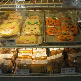 Leonard's Bakery - Bakeries Near Me - Honolulu, Hawaii Leonard's Bakery - Bakeries Near Me - Honolulu, Hawaii