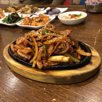 Makkal Chon - Korean Near Me - Toronto, Ontario