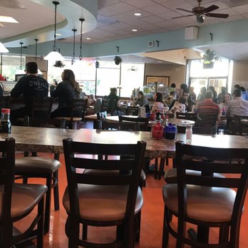 Umi Sushi - Empty - bad service - Sushi Bars Near Me - Vacaville, California