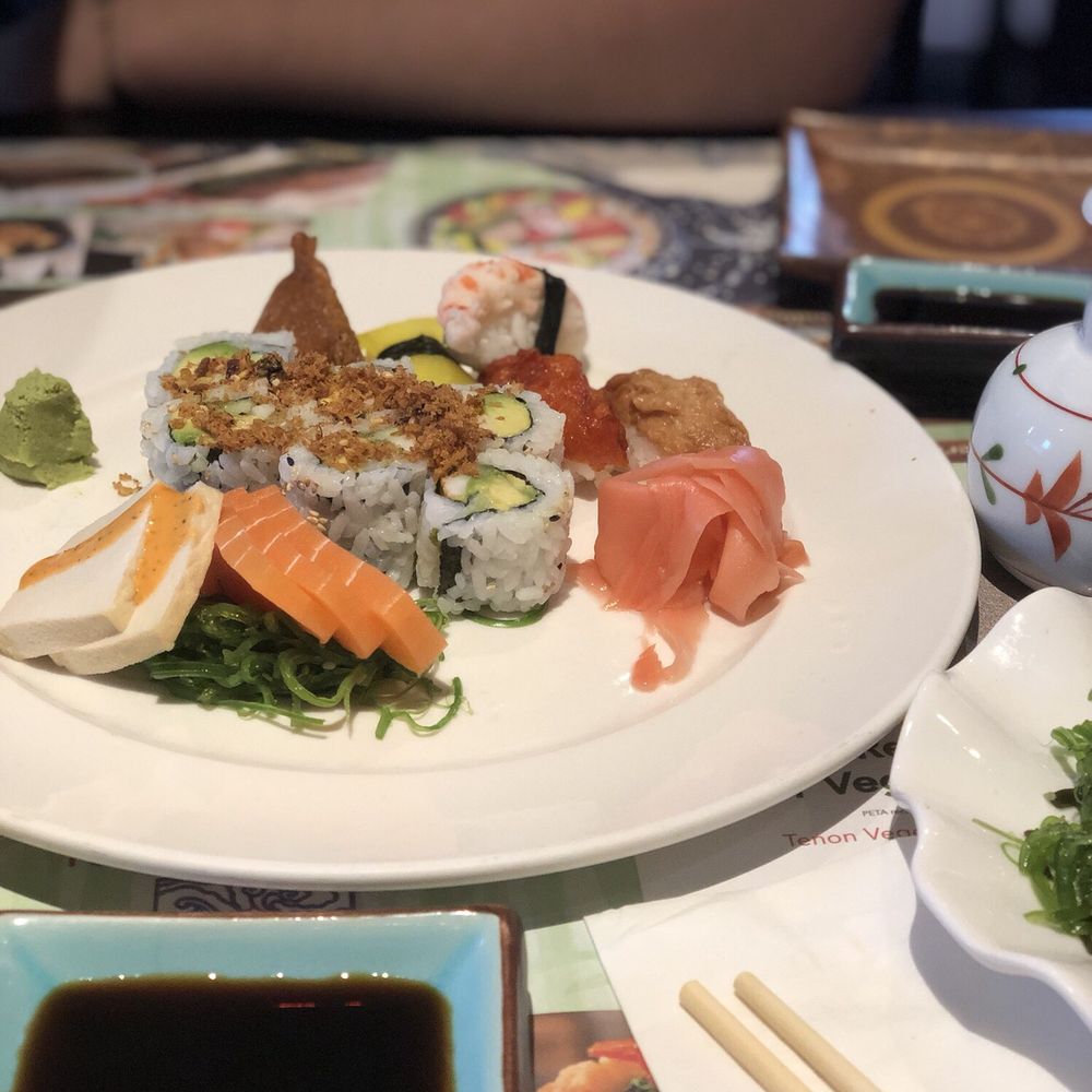 Tenon Vegetarian Cuisine - Combo F - Sushi Bars Near Me - Markham, Ontario Tenon Vegetarian Cuisine - Combo F - Sushi Bars Near Me - Markham, Ontario