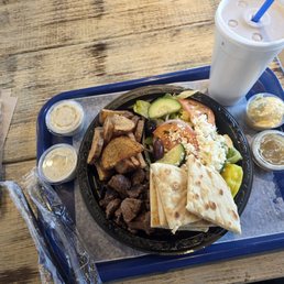 Best Lunch in Atlanta. Salad was fresh. Fries and steak was made right when ordered . The staff is kind. This is the BEST location.