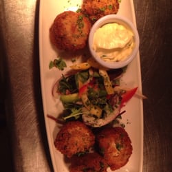 Scholars Pub - Cream cheese filled garlic mushrooms